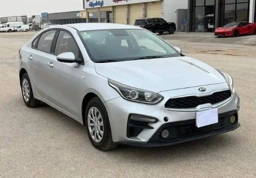 مستعملة Kia Cerato رابعاً, 1.6 l, 2020 في في المملكة العربية السعودية, الدمام من معرض أبو ماجد، اللون فضي. مواصفات الخليج | AUTO.AE | إعلان #258741