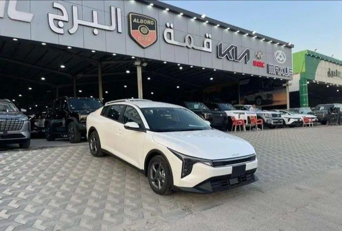 جديدة Kia K4, 1.6 l, 2026 في في المملكة العربية السعودية, الدمام من قمة البرج للسيارات، اللون أبيض. أخرى | AUTO.AE | إعلان #261536