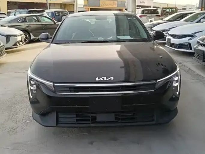 Новый Kia K4, 1.6 л, 2026 в Саудовская Аравия, Даммам от معرض أبو سيف الشهري للسيارات Черный цвет.  | AUTO.AE | Объявление #264633