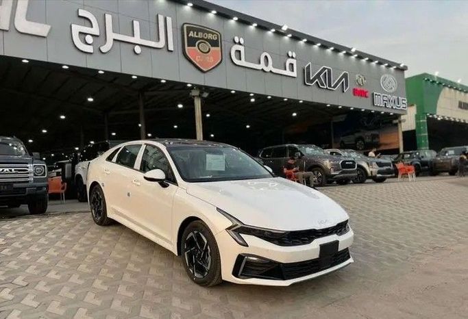New Kia K5 III Facelift, 2.5 l, 2026 in Saudi Arabia, Dammam by قمة البرج للسيارات, White color. Other | AUTO.AE | Listing #260425