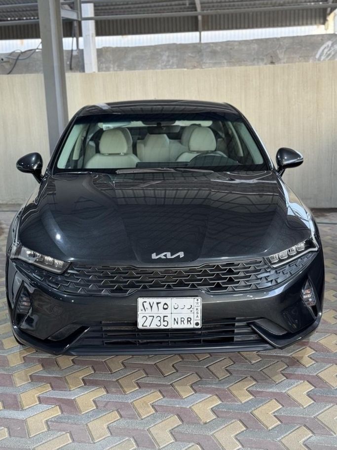 Used Kia K5 III, 2.0 l, 2023 in Saudi Arabia, Dammam by مجموعة الخليج للسيارات, Black color.  | AUTO.AE | Listing #262215