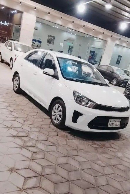 Подержанный Kia Pegas, 1.4 л, 2022 в Саудовская Аравия, Даммам от معرض روابي للسيارات rwabi Белый цвет. GCC | AUTO.AE | Объявление #259468