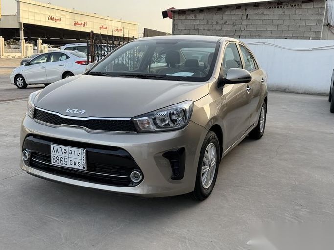 Подержанный Kia Pegas, 1.4 л, 2023 в Саудовская Аравия, Даммам от معرض فخر الشرق للسيارات Бежевый цвет.  | AUTO.AE | Объявление #263886