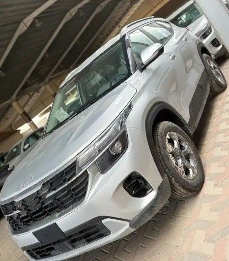 New Kia Seltos I Facelift, 2.0 l, 2026 in Saudi Arabia, Dammam by معرض الإنجاز للسيارات, Silver color. GCC Specs | AUTO.AE | Listing #260636