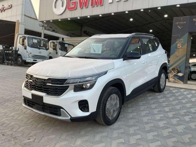 New Kia Seltos I Facelift, 1.6 l, 2025 in Saudi Arabia, Dammam by قمة البرج للسيارات, White color. Other | AUTO.AE | Listing #266366