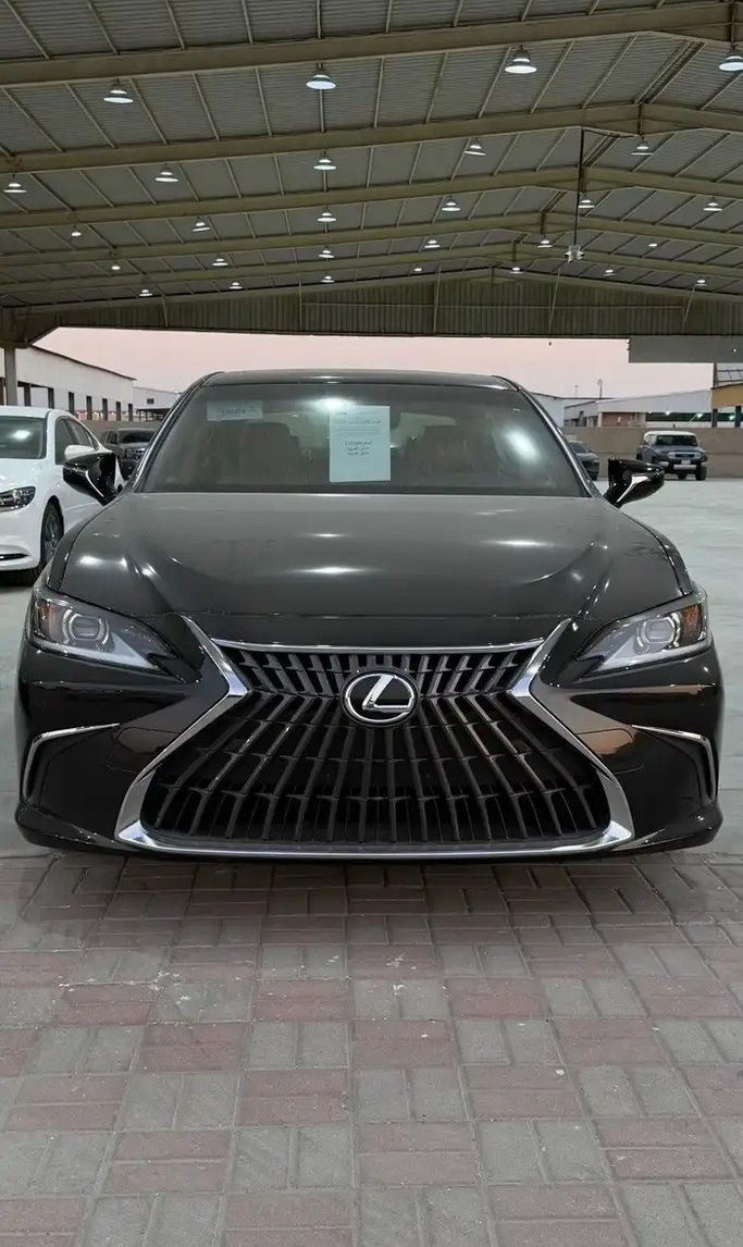 New Lexus ES 350 VII (XZ10) Facelift 2, 3.5 l, 2025 in Saudi Arabia, Dammam by شركة بن قير للسيارات, Black color. GCC Specs | AUTO.AE | Listing #266972