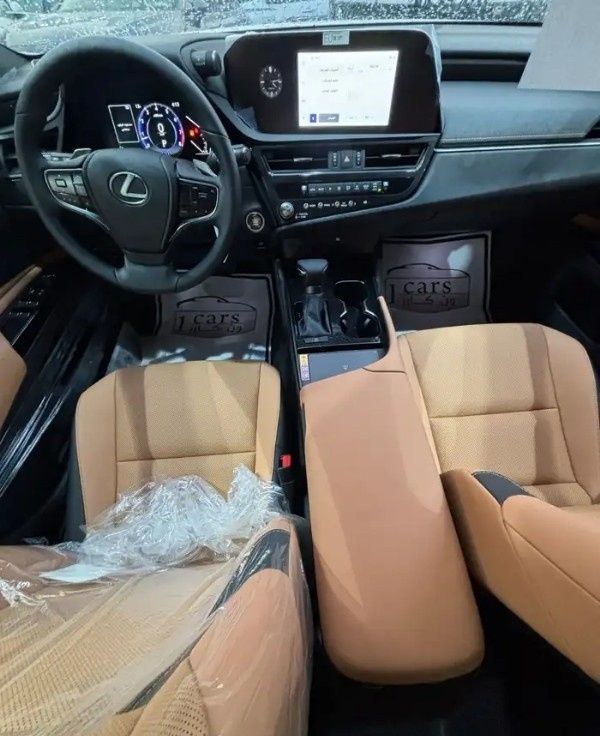 New Lexus ES 250 VII (XZ10) Facelift, 2.5 l, 2025 in Saudi Arabia, Dammam by معرض ون كارز للسيارات One Cars, White color.  | AUTO.AE | Listing #295687 — photo 8 of 16