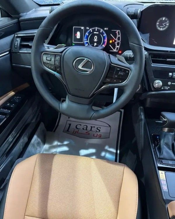 New Lexus ES 250 VII (XZ10) Facelift, 2.5 l, 2025 in Saudi Arabia, Dammam by معرض ون كارز للسيارات One Cars, White color.  | AUTO.AE | Listing #295687 — photo 10 of 16