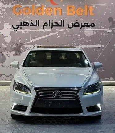 Used Lexus LS 460 IV Facelift 2, 4.6 l, 2017 in Saudi Arabia, Dammam by معرض الحزام الذهبي للسيارات, Silver color. GCC Specs | AUTO.AE | Listing #260422