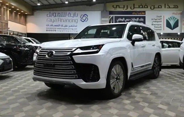 Новый Lexus LX 600 IV, 3.4 л, 2026 в Саудовская Аравия, Даммам от معرض مجموعة الفجر الجديد للسيارات Белый цвет.  | AUTO.AE | Объявление #258784