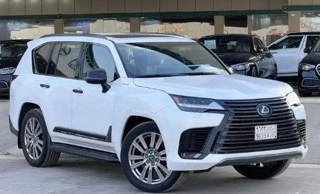 مستعملة Lexus LX 600 رابعاً, 3.4 l, 2023 في في المملكة العربية السعودية, الدمام من معرض ال جميح للسيارات الدمام، اللون أبيض. مواصفات الخليج | AUTO.AE | إعلان #268361