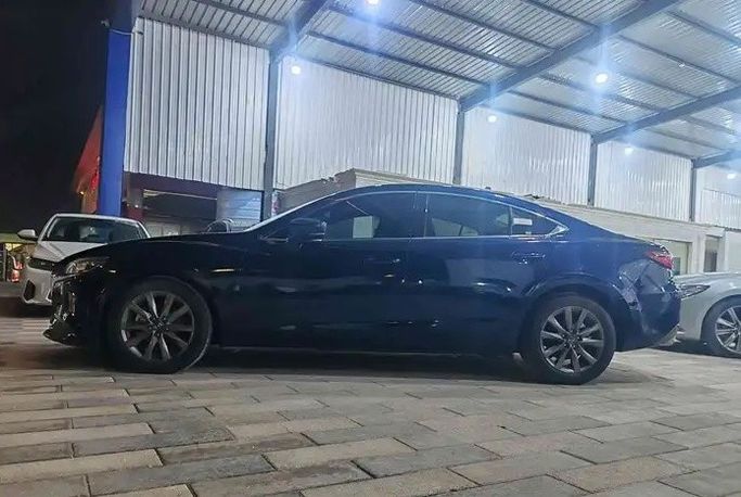 Подержанный Mazda 6 III (GJ) Рестайлинг 2, 2.5 л, 2023 в Саудовская Аравия, Даммам от معرض اسطول الدرة للسيارات Тёмно-синий цвет.  | AUTO.AE | Объявление #296037 — фото 5 из 11