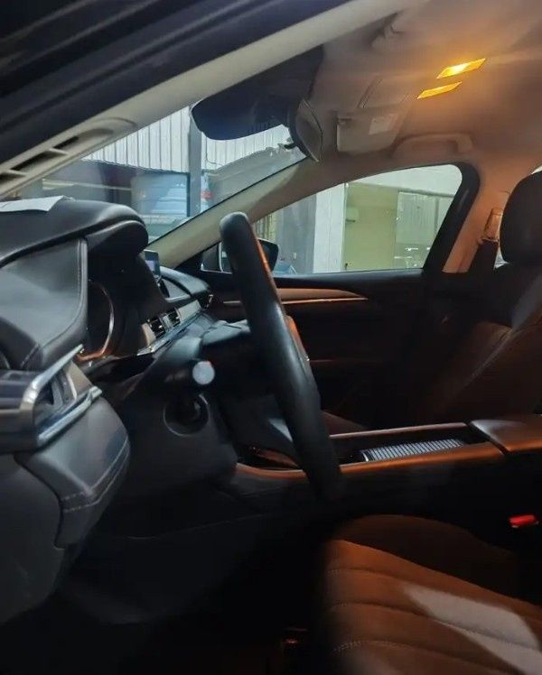 Подержанный Mazda 6 III (GJ) Рестайлинг 2, 2.5 л, 2023 в Саудовская Аравия, Даммам от معرض اسطول الدرة للسيارات Тёмно-синий цвет.  | AUTO.AE | Объявление #296037 — фото 9 из 11