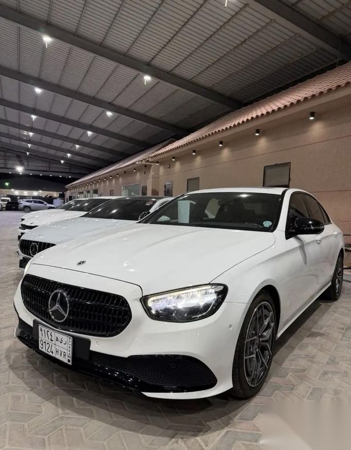 Used Mercedes-Benz E-Class 200 V (W213, S213, C238) Facelift, 2.0 l, 2022 in Saudi Arabia, Dammam by معرض بن ناشي للسيارات, White color.  | AUTO.AE | Listing #264483
