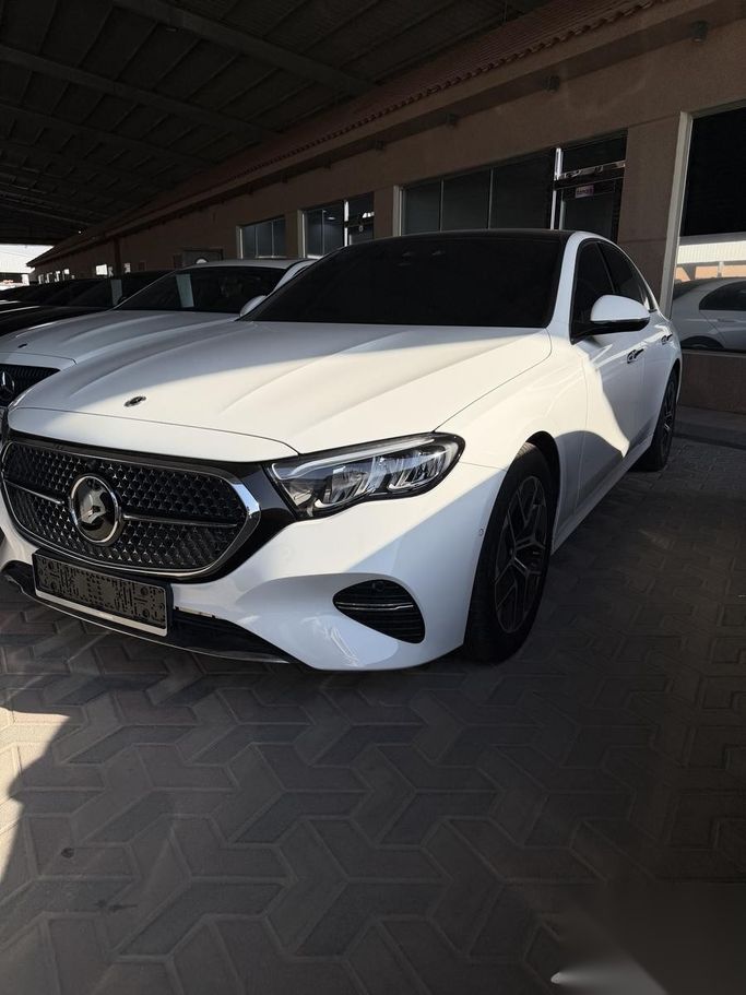 Used Mercedes-Benz E-Class 200 VI (W214, S214), 2.0 l, 2025 in Saudi Arabia, Dammam by معرض بن ناشي للسيارات, White color.  | AUTO.AE | Listing #264501