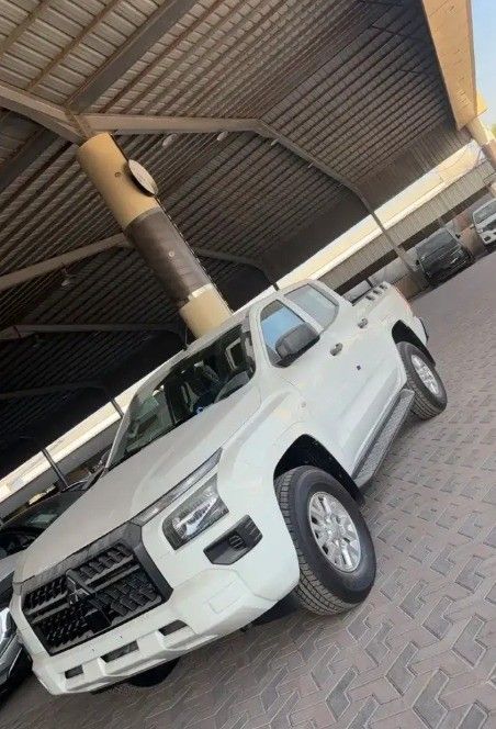 جديدة Mitsubishi L200 سادساً, 2.4 l, 2025 في في المملكة العربية السعودية, الدمام من معرض الإنجاز للسيارات، اللون أبيض. مواصفات الخليج | AUTO.AE | إعلان #260757