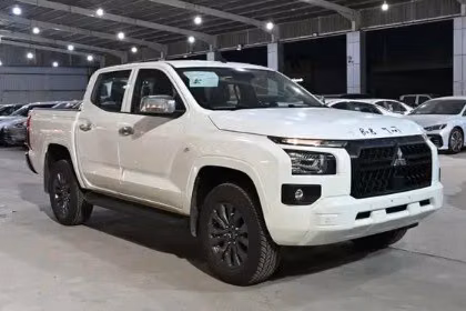 Новый Mitsubishi L200 VI, 2.4 л, 2025 в Саудовская Аравия, Даммам от معرض علي الصادق للسيارات Белый цвет. GCC | AUTO.AE | Объявление #264012