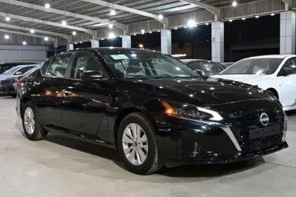 جديدة Nissan Altima فيس ليفت السادس (L34), 2.5 l, 2025 في في المملكة العربية السعودية, الدمام من معرض علي الصادق للسيارات، اللون أسود. مواصفات الخليج | AUTO.AE | إعلان #263957