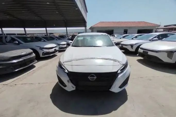 Новый Nissan Altima VI (L34) Рестайлинг, 2.5 л, 2025 в Саудовская Аравия, Даммам от معرض أبو سيف الشهري للسيارات Белый цвет.  | AUTO.AE | Объявление #264621