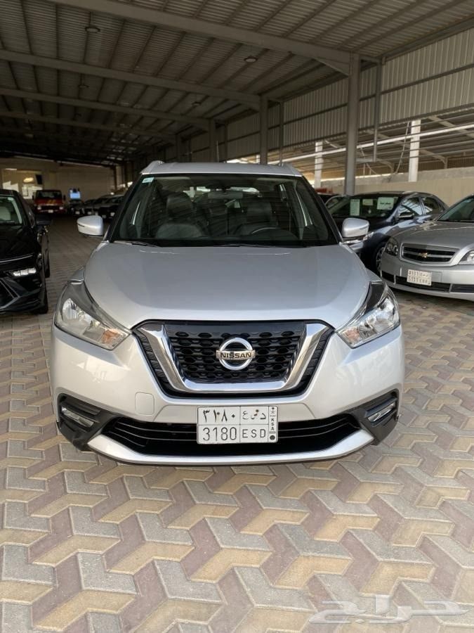 Used Nissan Kicks I, 1.6 l, 2018 in Saudi Arabia, Dammam by مجموعة الخليج للسيارات, Grey color.  | AUTO.AE | Listing #262063
