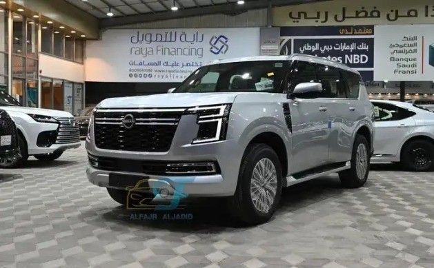 Новый Nissan Patrol VII (Y63), 3.8 л, 2025 в Саудовская Аравия, Даммам от معرض مجموعة الفجر الجديد للسيارات Серебристый цвет.  | AUTO.AE | Объявление #258763