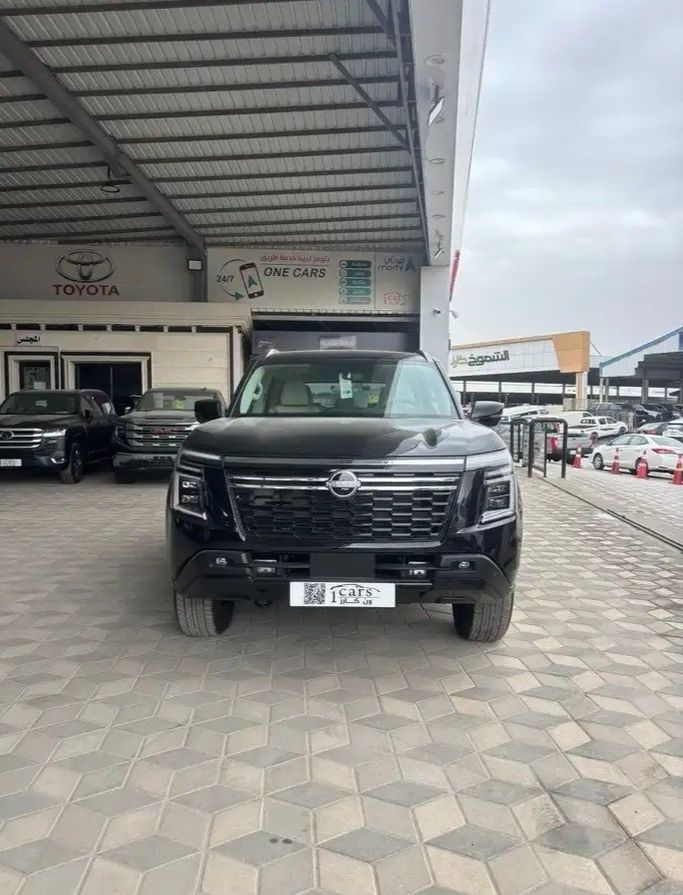 جديدة Nissan Patrol سابعاً (Y63), 3.8 l, 2026 في في المملكة العربية السعودية, الدمام من معرض ون كارز للسيارات One Cars، اللون أسود. مواصفات الخليج | AUTO.AE | إعلان #276956