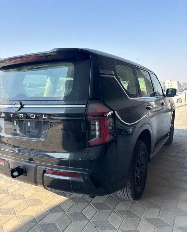 جديدة Nissan Patrol سابعاً (Y63)، 3.8 لتر، 2026 في المملكة العربية السعودية، الدمام من معرض ون كارز للسيارات One Cars، اللون أسود.  | AUTO.AE | إعلان #295248 — صورة 5 من 11