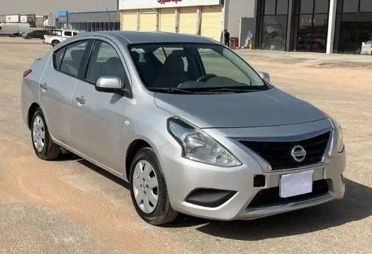 Used Nissan Sunny N17 Facelift, 1.5 l, 2022 in Saudi Arabia, Dammam by معرض أبو ماجد, Silver color. GCC Specs | AUTO.AE | Listing #258738