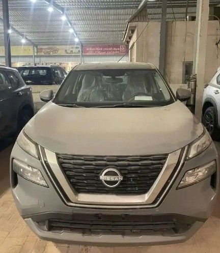 New Nissan X-Trail IV, 2.5 l, 2025 in Saudi Arabia, Dammam by معرض احدث المركبات ahdath, Grey color. GCC Specs | AUTO.AE | Listing #259524
