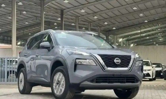 Новый Nissan X-Trail IV, 2.5 л, 2026 в Саудовская Аравия, Даммам от معرض شركة القرني للسيارات Серый цвет.  | AUTO.AE | Объявление #267980