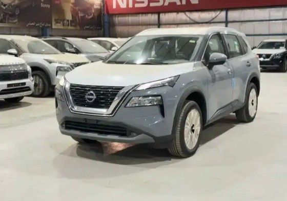 جديدة Nissan X-Trail رابعاً, 2.5 l, 2026 في في المملكة العربية السعودية, الدمام من معرض شركة القرني للسيارات، اللون رمادي.  | AUTO.AE | إعلان #268300