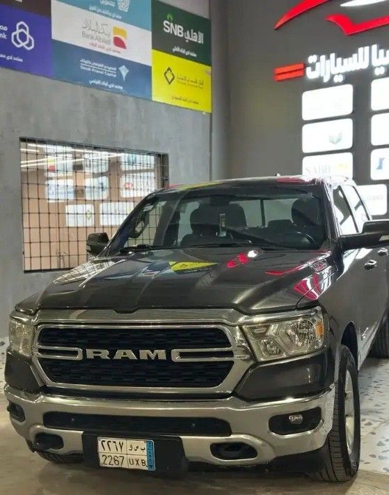 Подержанный RAM 1500 Crew Cab eTorque V, 5.7 л, 2022 в Саудовская Аравия, Даммам от معرض اسيا للسيارات Черный цвет.  | AUTO.AE | Объявление #260456