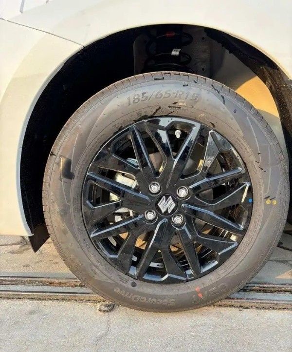 جديدة Suzuki DZire رابعاً، 1.2 لتر، 2026 في المملكة العربية السعودية، الدمام من معرض ون كارز للسيارات One Cars، اللون أبيض.  | AUTO.AE | إعلان #295285 — صورة 12 من 13