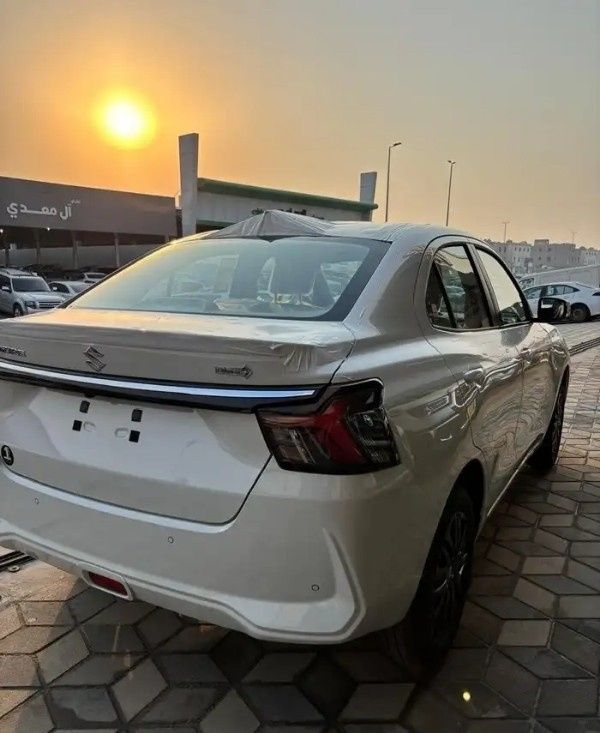 جديدة Suzuki DZire رابعاً، 1.2 لتر، 2026 في المملكة العربية السعودية، الدمام من معرض ون كارز للسيارات One Cars، اللون أبيض.  | AUTO.AE | إعلان #295285 — صورة 6 من 13