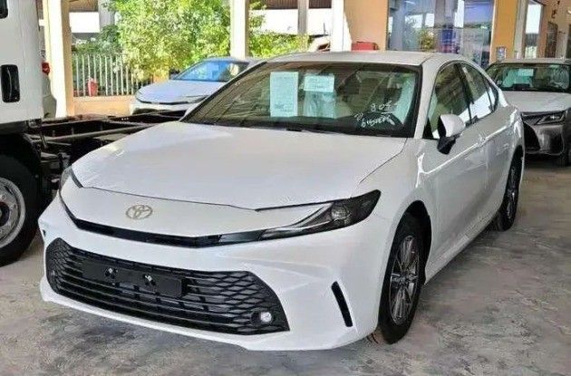 جديدة Toyota Camry التاسع (XV80), 2.5 l, 2026 في في المملكة العربية السعودية, الدمام من معرض التاج الشمالي للسيارات، اللون أبيض.  | AUTO.AE | إعلان #259457