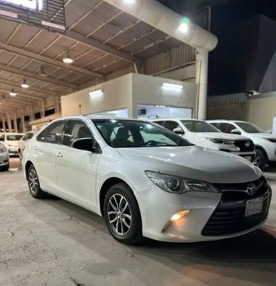 مستعملة Toyota Camry عملية فيس ليفت VII (XV50), 2.0 l, 2016 في في المملكة العربية السعودية, الدمام من معرض اعتماد الشرقية للسيارات، اللون أبيض.  | AUTO.AE | إعلان #261909