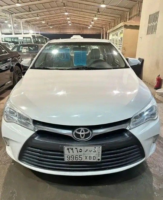 Подержанный Toyota Camry VII (XV50) Рестайлинг, 2.5 л, 2017 в Саудовская Аравия, Даммам от معرض اعتماد الشرقية للسيارات Белый цвет.  | AUTO.AE | Объявление #262043