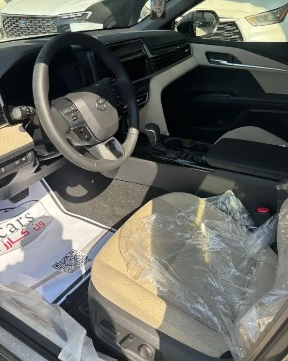 جديدة Toyota Camry التاسع (XV80)، 2.5 لتر، 2025 في المملكة العربية السعودية، الدمام من معرض ون كارز للسيارات One Cars، اللون فضي.  | AUTO.AE | إعلان #295270 — صورة 7 من 15