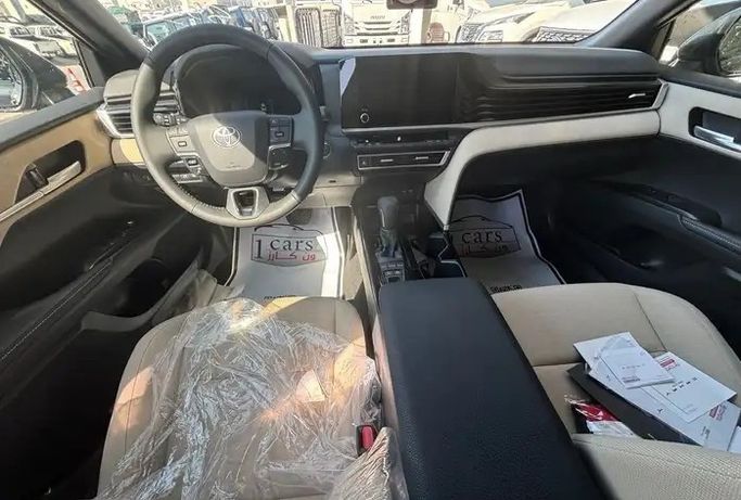 جديدة Toyota Camry التاسع (XV80)، 2.5 لتر، 2025 في المملكة العربية السعودية، الدمام من معرض ون كارز للسيارات One Cars، اللون فضي.  | AUTO.AE | إعلان #295270 — صورة 14 من 15