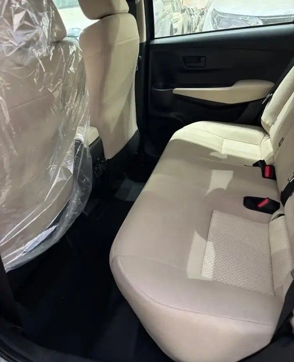 جديدة Toyota Camry التاسع (XV80)، 2.5 لتر، 2025 في المملكة العربية السعودية، الدمام من معرض ون كارز للسيارات One Cars، اللون أسود.  | AUTO.AE | إعلان #295273 — صورة 7 من 10