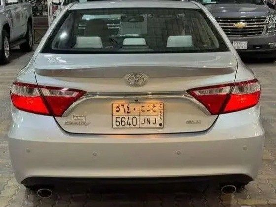 مستعملة Toyota Camry عملية فيس ليفت VII (XV50)، 2.5 لتر، 2016 في المملكة العربية السعودية، الدمام من معرض الخشيبان للسيارات، اللون فضي.  | AUTO.AE | إعلان #295275 — صورة 13 من 27