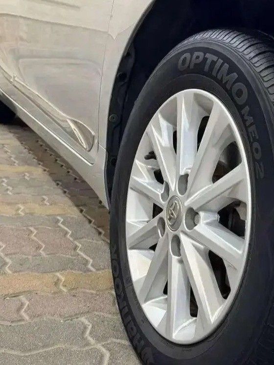 مستعملة Toyota Camry عملية فيس ليفت VII (XV50)، 2.5 لتر، 2016 في المملكة العربية السعودية، الدمام من معرض الخشيبان للسيارات، اللون فضي.  | AUTO.AE | إعلان #295275 — صورة 14 من 27