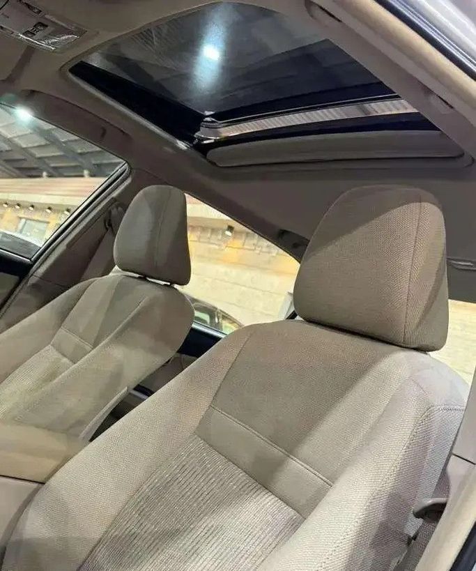 مستعملة Toyota Camry عملية فيس ليفت VII (XV50)، 2.5 لتر، 2016 في المملكة العربية السعودية، الدمام من معرض الخشيبان للسيارات، اللون فضي.  | AUTO.AE | إعلان #295275 — صورة 18 من 27