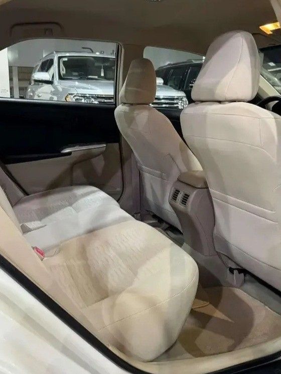 مستعملة Toyota Camry عملية فيس ليفت VII (XV50)، 2.5 لتر، 2016 في المملكة العربية السعودية، الدمام من معرض الخشيبان للسيارات، اللون أبيض.  | AUTO.AE | إعلان #295424 — صورة 12 من 13