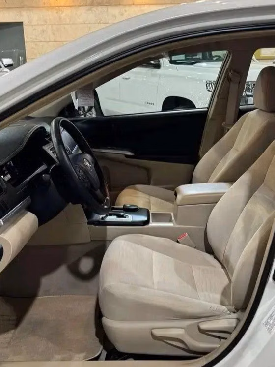 مستعملة Toyota Camry عملية فيس ليفت VII (XV50)، 2.5 لتر، 2016 في المملكة العربية السعودية، الدمام من معرض الخشيبان للسيارات، اللون أبيض.  | AUTO.AE | إعلان #295424 — صورة 8 من 13