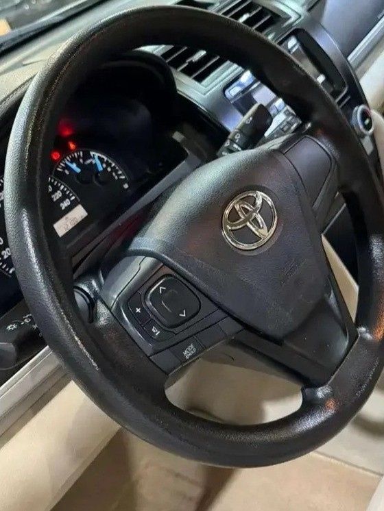 مستعملة Toyota Camry عملية فيس ليفت VII (XV50)، 2.5 لتر، 2016 في المملكة العربية السعودية، الدمام من معرض الخشيبان للسيارات، اللون أبيض.  | AUTO.AE | إعلان #295424 — صورة 10 من 13