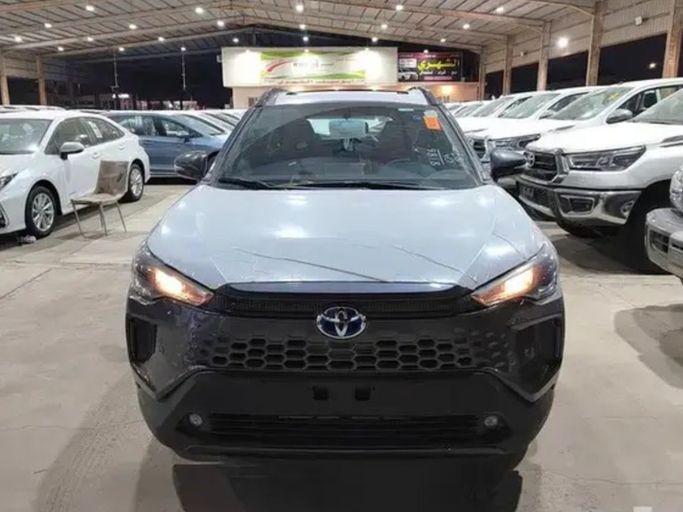 مستعملة Toyota Corolla Cross أنا فيس ليفت, 1.8 l, 2025 في في المملكة العربية السعودية, الدمام من معرض أبو سيف الشهري للسيارات، اللون رمادي.  | AUTO.AE | إعلان #264960