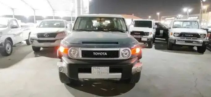 Used Toyota FJ Cruiser, 4.0 l, 2020 in Saudi Arabia, Dammam by معرض أبو سيف الشهري للسيارات, Light Blue color. Other | AUTO.AE | Listing #264659