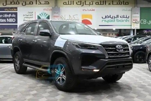 جديدة Toyota Fortuner فيس ليفت الثاني, 2.7 l, 2026 في في المملكة العربية السعودية, الدمام من معرض مجموعة الفجر الجديد للسيارات، اللون رمادي.  | AUTO.AE | إعلان #258637