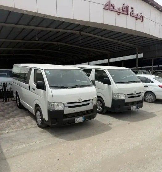 Used Toyota HiAce H200 Facelift, 2.7 l, 2016 in Saudi Arabia, Dammam by رنيه الفيحاء للسيارات, White color. GCC Specs | AUTO.AE | Listing #259423